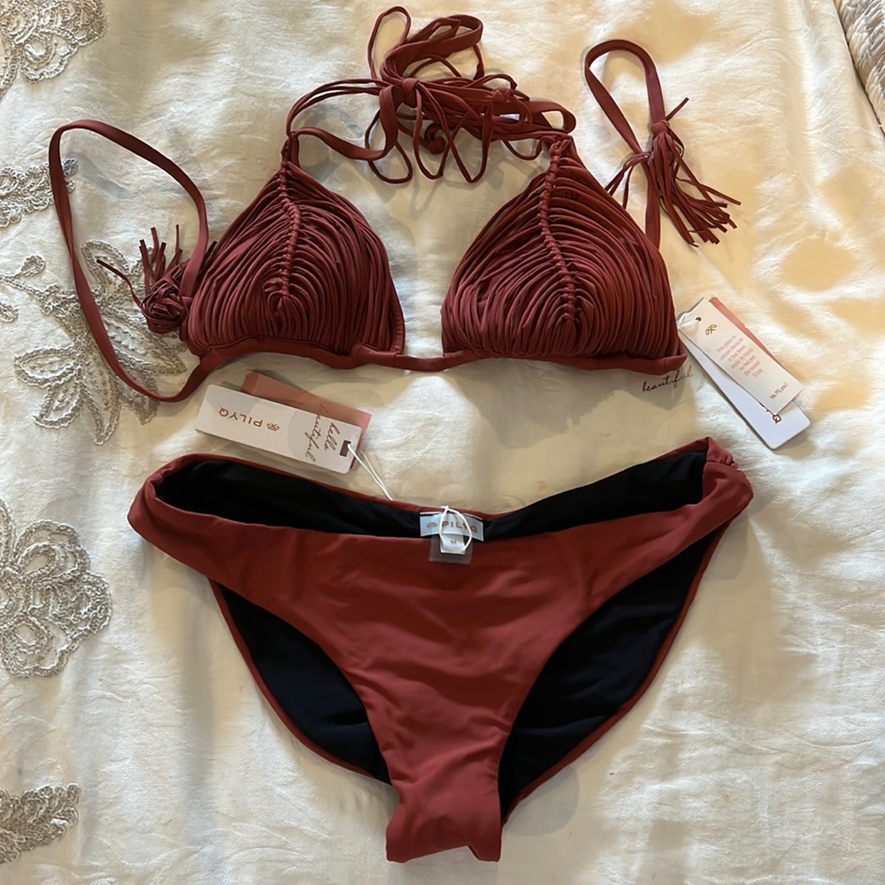 Pilyq, never worn, rust, Large top, Medium bottom